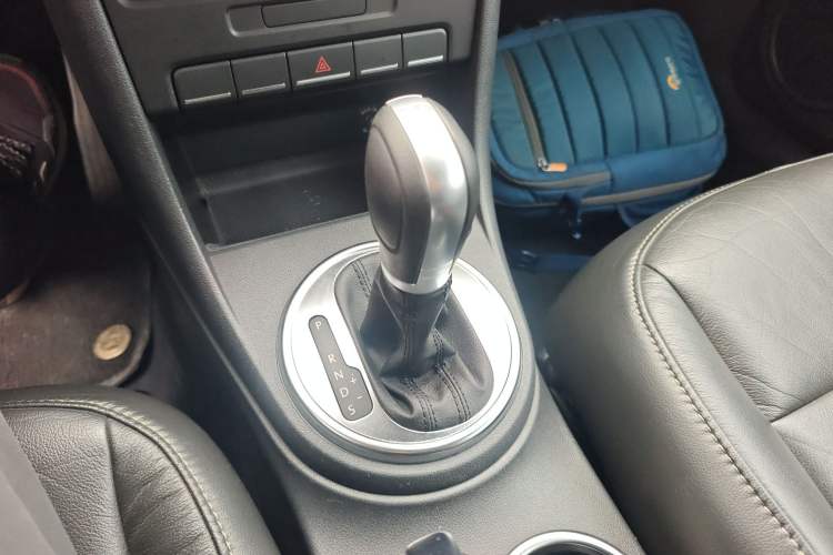Used Volkswagen Beetle 2015 280TSI Gear Lever
