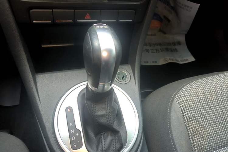 Used Volkswagen Beetle 2015 280TSI Gear Lever