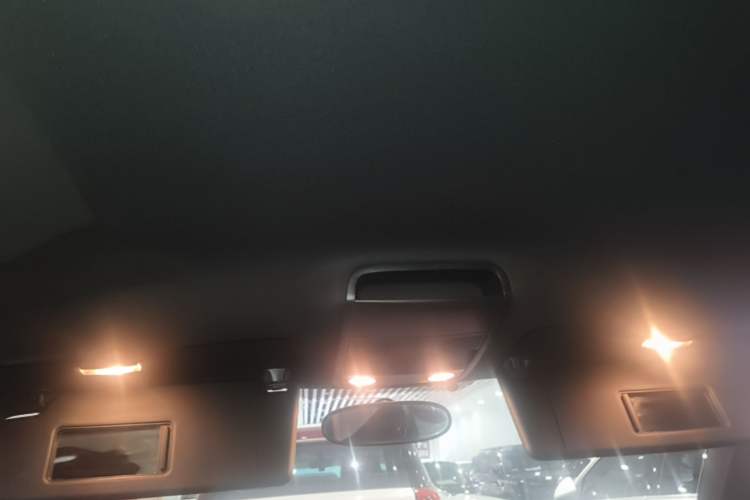 Used Volkswagen Beetle 2015 280TSI Headliner