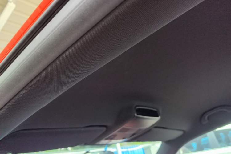 Used Volkswagen Beetle 2015 180TSI model Headliner