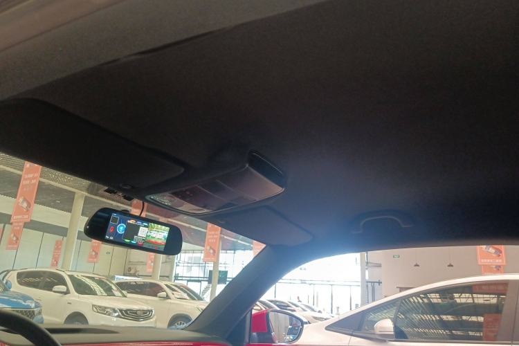Used Volkswagen Beetle 2015 180TSI model Headliner