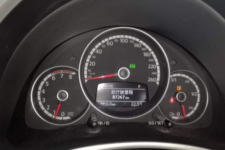 Used Volkswagen Beetle 2015 180TSI model Instrument Cluster