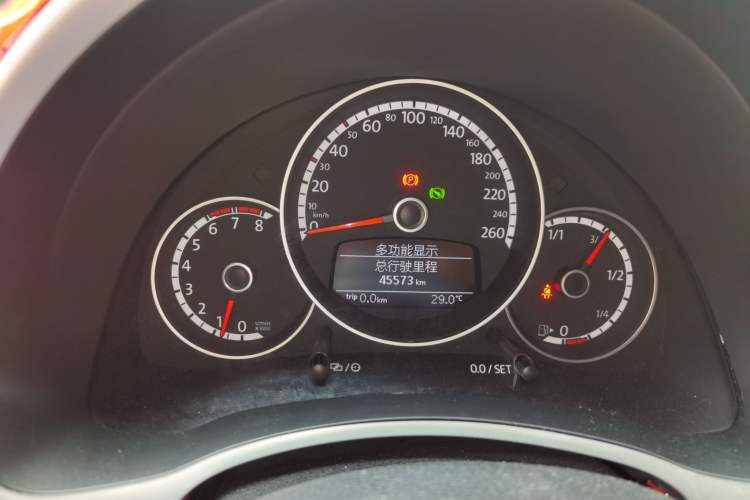 Used Volkswagen Beetle 2015 180TSI model Instrument Cluster