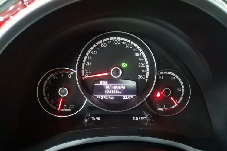 Used Volkswagen Beetle 2015 180TSI model Instrument Cluster