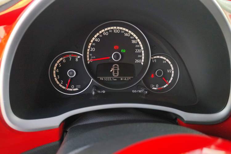 Used Volkswagen Beetle 2015 180TSI model Instrument Cluster
