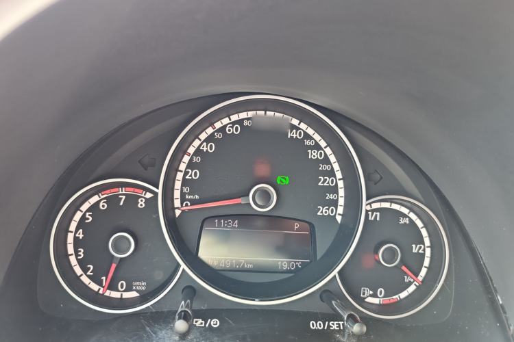 Used Volkswagen Beetle 2015 280TSI Interior 7