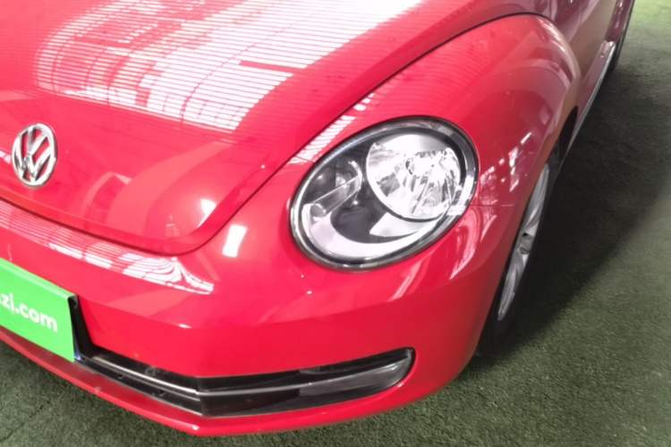 Used Volkswagen Beetle 2015 180TSI model Left Front Headlight
