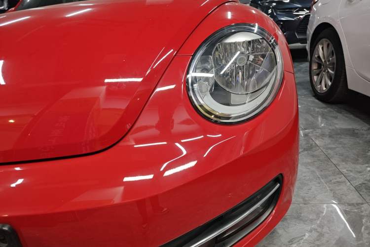 Used Volkswagen Beetle 2015 180TSI model Left Front Headlight