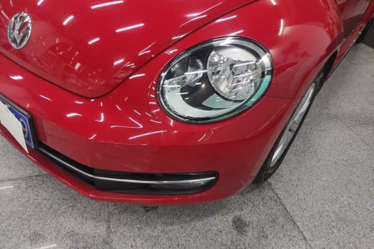 Used Volkswagen Beetle 2015 180TSI model Left Front Headlight