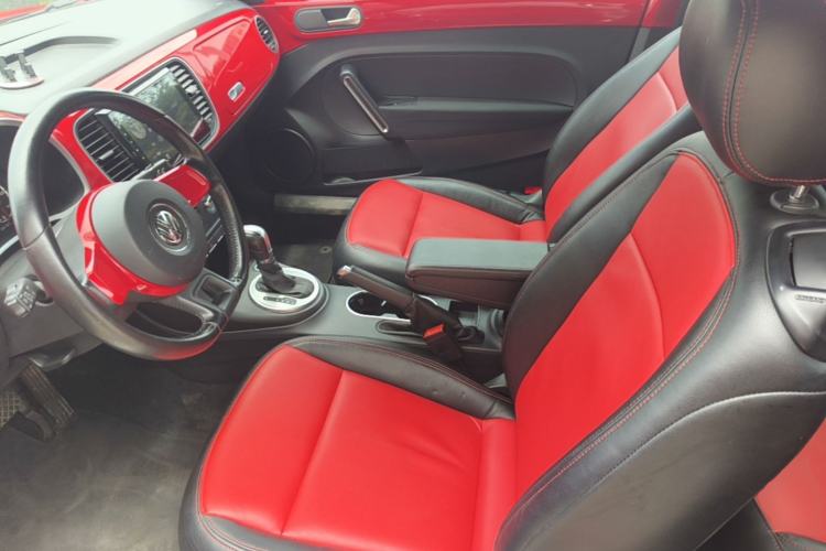 Used Volkswagen Beetle 2015 180TSI model Left Front Seat