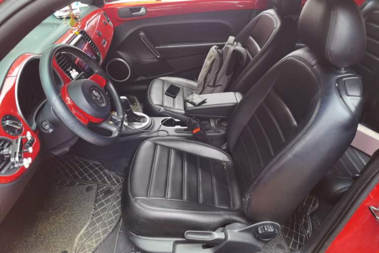 Used Volkswagen Beetle 2015 180TSI model Left Front Seat