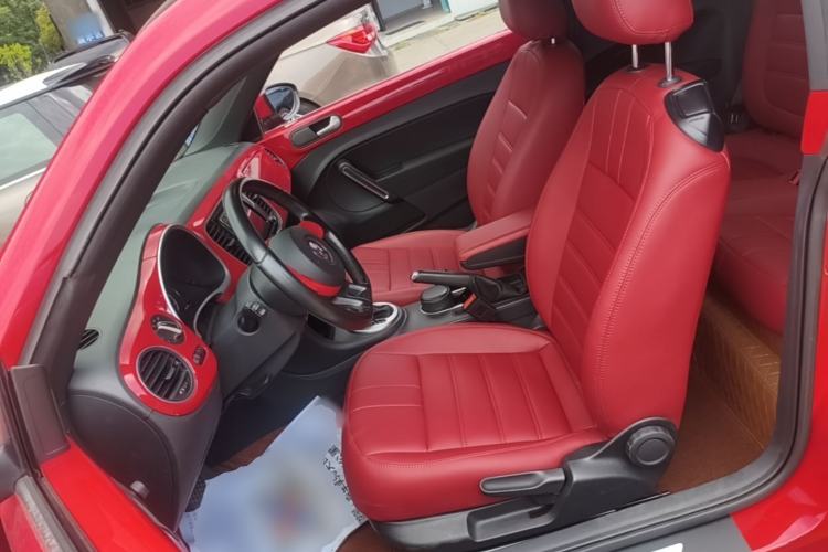 Used Volkswagen Beetle 2015 180TSI model Left Front Seat