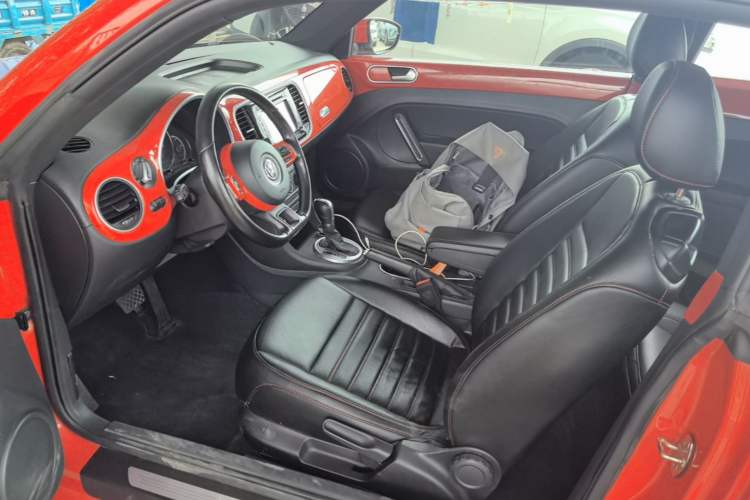 Used Volkswagen Beetle 2015 180TSI model Left Front Seat