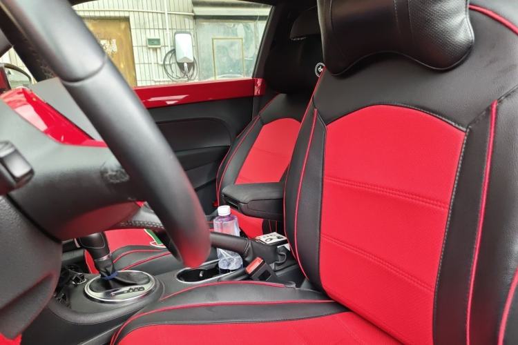 Used Volkswagen Beetle 2015 280TSI Left Front Seat