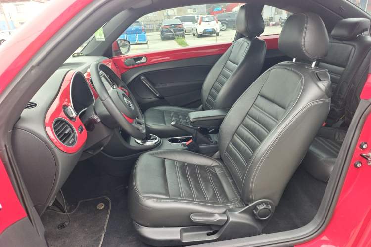 Used Volkswagen Beetle 2015 280TSI Left Front Seat