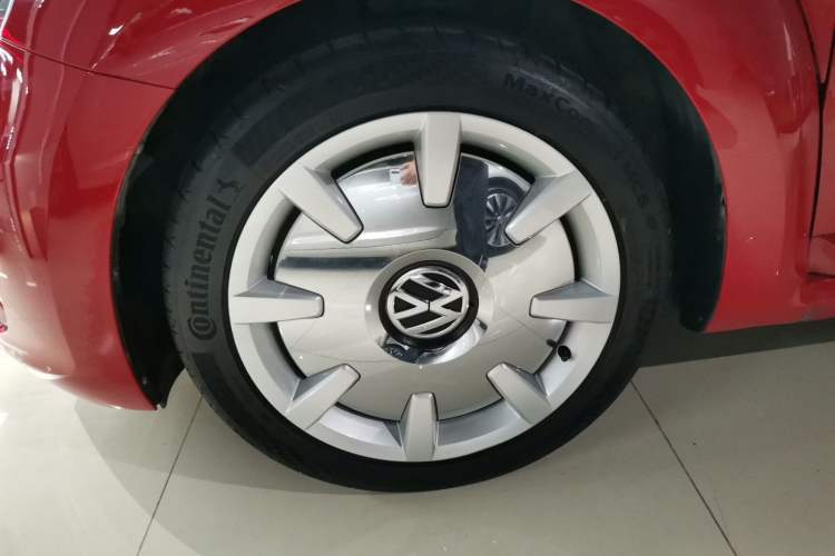 Used Volkswagen Beetle 2015 180TSI Convertible Edition Left Front Wheel Hub