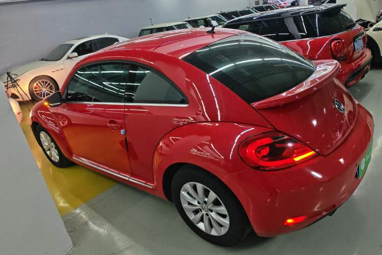 Used Volkswagen Beetle 2015 180TSI model Left Side