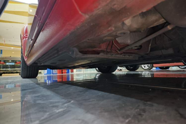 Used Volkswagen Beetle 2015 180TSI model Left Side Sill
