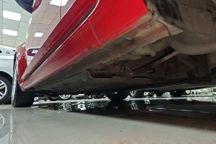 Used Volkswagen Beetle 2015 180TSI model Left Side Sill