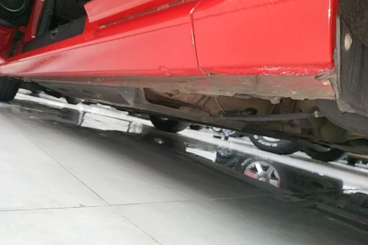 Used Volkswagen Beetle 2015 180TSI model Left Side Sill