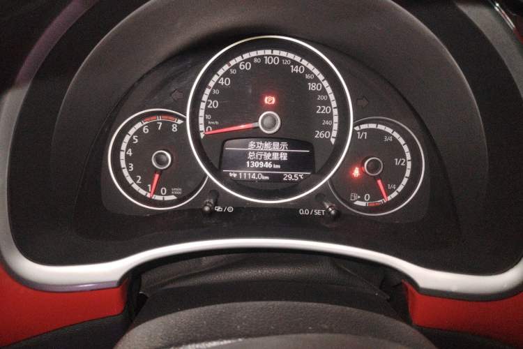 Used Volkswagen Beetle 2015 180TSI model Odometer Close Up