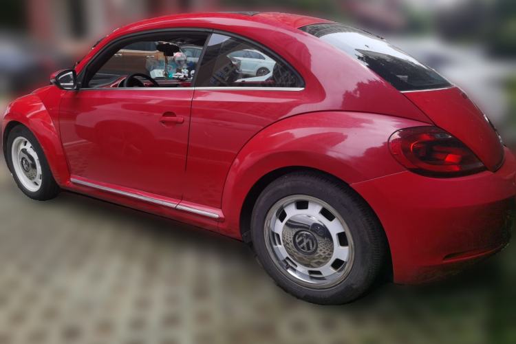 Used Volkswagen Beetle 2015 180TSI model Rear Left 45 Deg