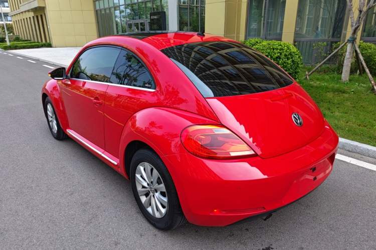 Used Volkswagen Beetle 2015 180TSI model Rear Left 45 Deg