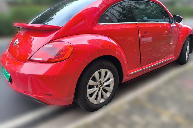 Used Volkswagen Beetle 2015 180TSI model Rear Right 45 Deg