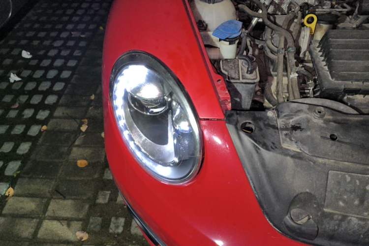 Used Volkswagen Beetle 2015 180TSI model Right Front Headlight