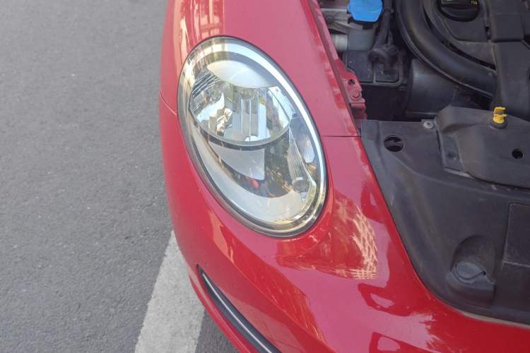 Used Volkswagen Beetle 2015 280TSI Right Front Headlight