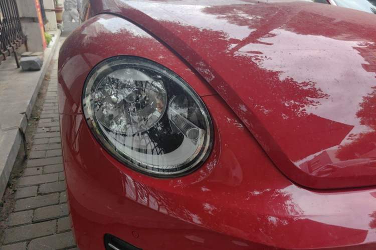 Used Volkswagen Beetle 2015 180TSI model Right Front Headlight