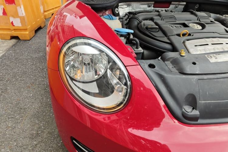 Used Volkswagen Beetle 2015 280TSI Right Front Headlight