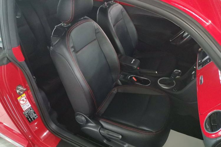 Used Volkswagen Beetle 2015 180TSI model Right Front Seat