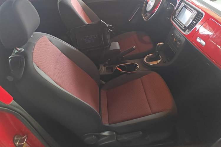 Used Volkswagen Beetle 2015 180TSI model Right Front Seat