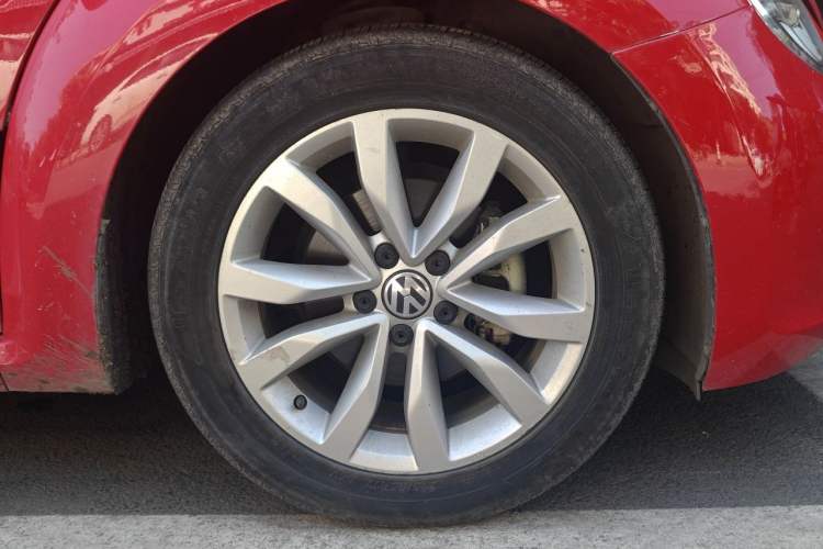 Used Volkswagen Beetle 2015 280TSI Right Front Wheel Hub