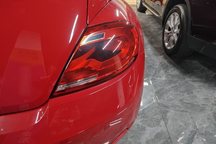 Used Volkswagen Beetle 2015 180TSI model Right Rear Taillight