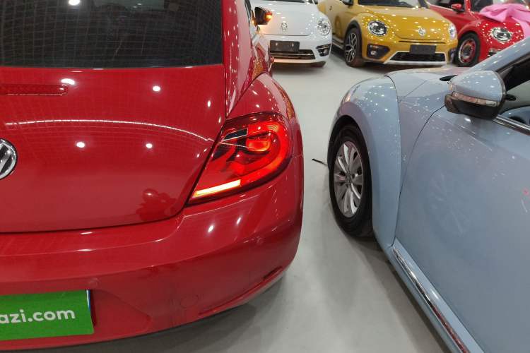 Used Volkswagen Beetle 2015 180TSI model Right Rear Taillight