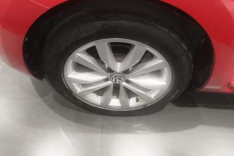Used Volkswagen Beetle 2015 280TSI Right Rear Wheel Hub
