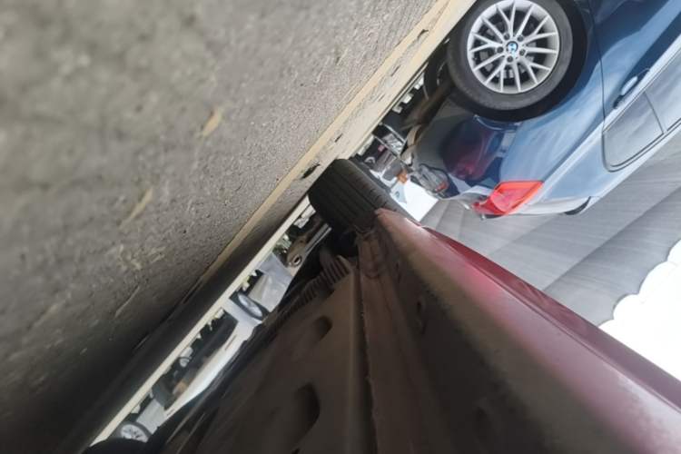 Used Volkswagen Beetle 2015 180TSI model Right Side Sill