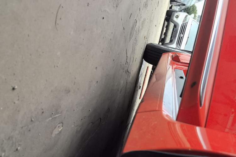 Used Volkswagen Beetle 2015 180TSI model Right Side Sill