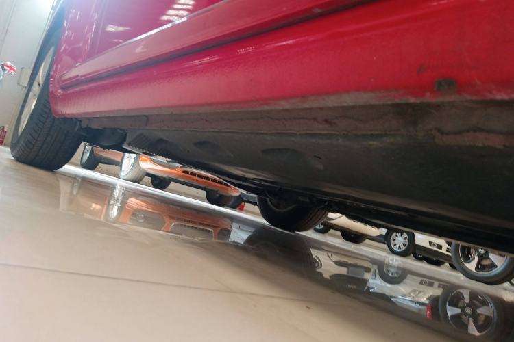 Used Volkswagen Beetle 2015 180TSI model Right Side Sill