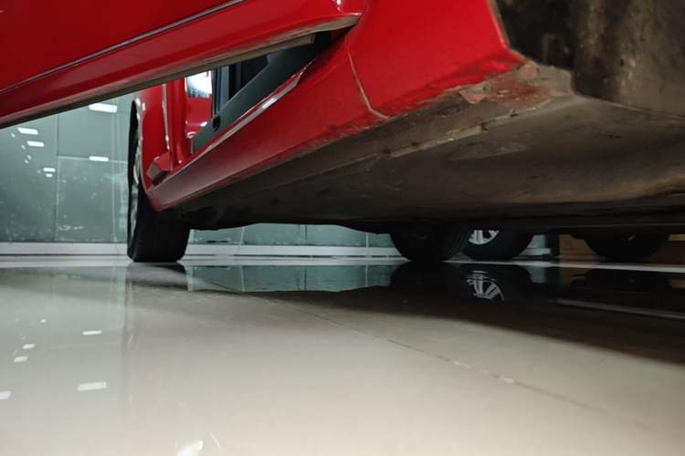 Used Volkswagen Beetle 2015 180TSI model Right Side Sill