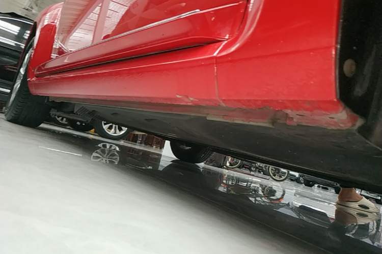Used Volkswagen Beetle 2015 180TSI model Right Side Sill