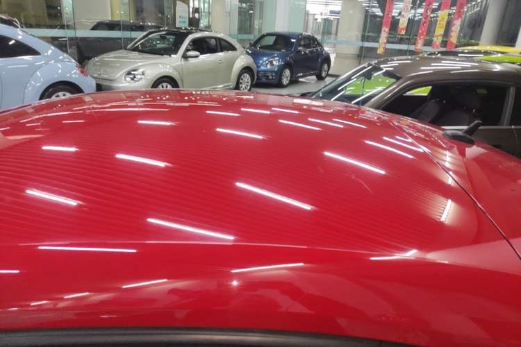 Used Volkswagen Beetle 2015 180TSI model Roof