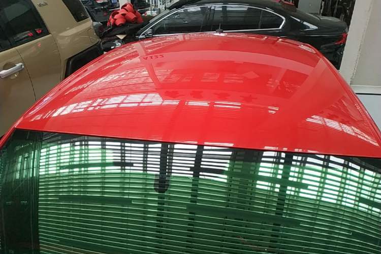 Used Volkswagen Beetle 2015 180TSI model Roof