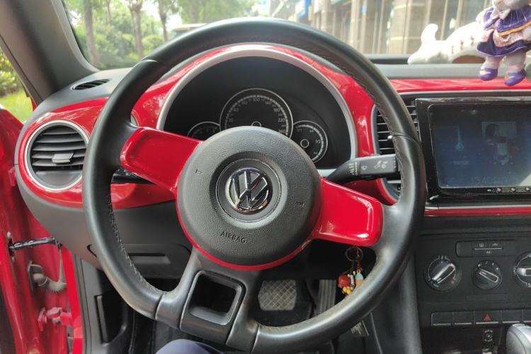 Used Volkswagen Beetle 2015 180TSI model Steering Wheel