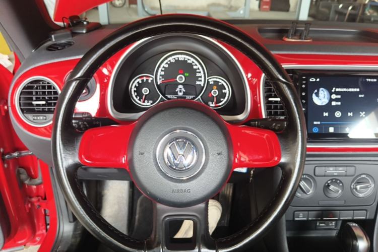 Used Volkswagen Beetle 2015 180TSI model Steering Wheel
