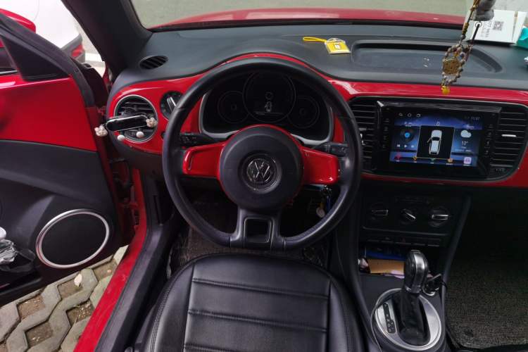 Used Volkswagen Beetle 2015 180TSI model Steering Wheel