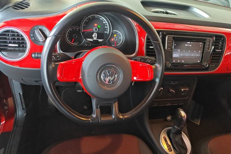 Used Volkswagen Beetle 2015 180TSI model Steering Wheel