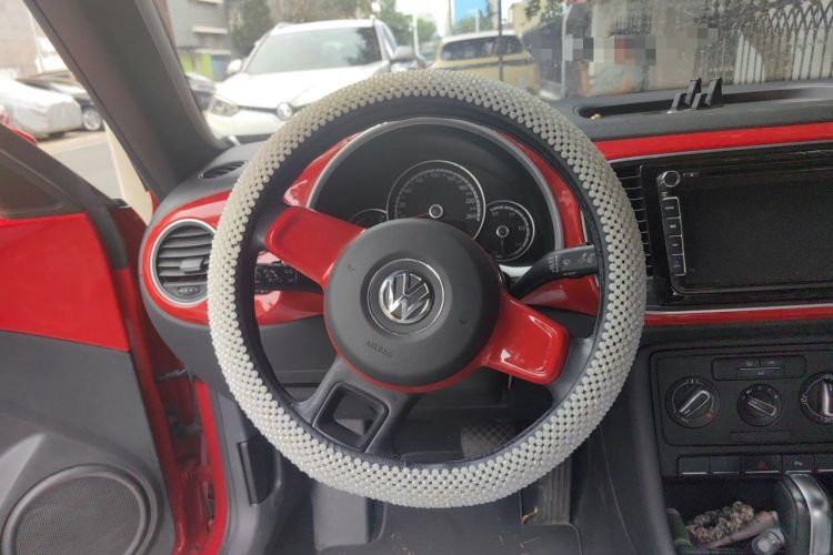Used Volkswagen Beetle 2015 180TSI model Steering Wheel